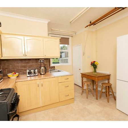 Sandown Villa Holiday Home ディール エクステリア 写真