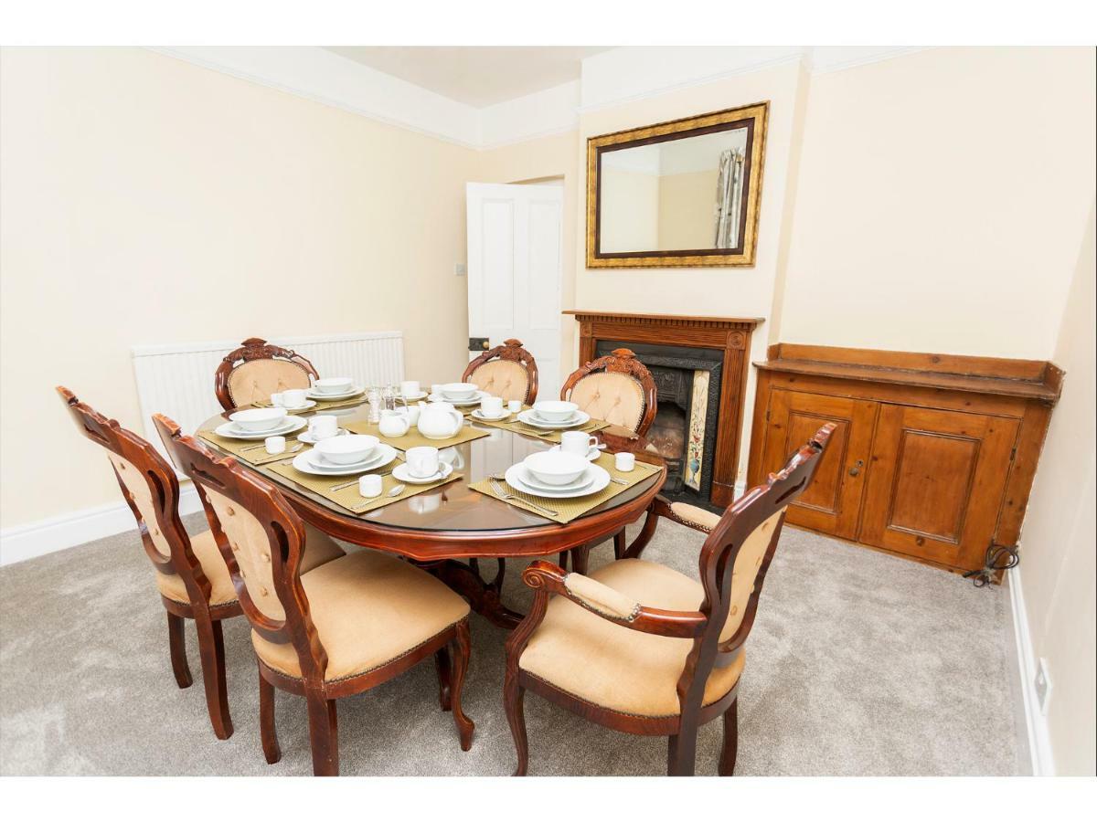 Sandown Villa Holiday Home ディール エクステリア 写真