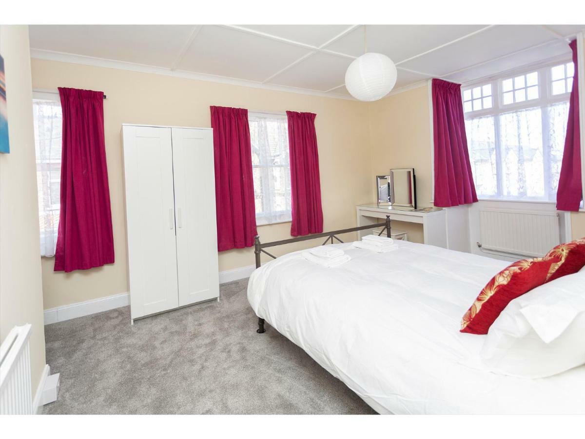 Sandown Villa Holiday Home ディール エクステリア 写真
