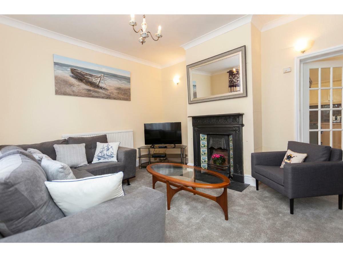 Sandown Villa Holiday Home ディール エクステリア 写真
